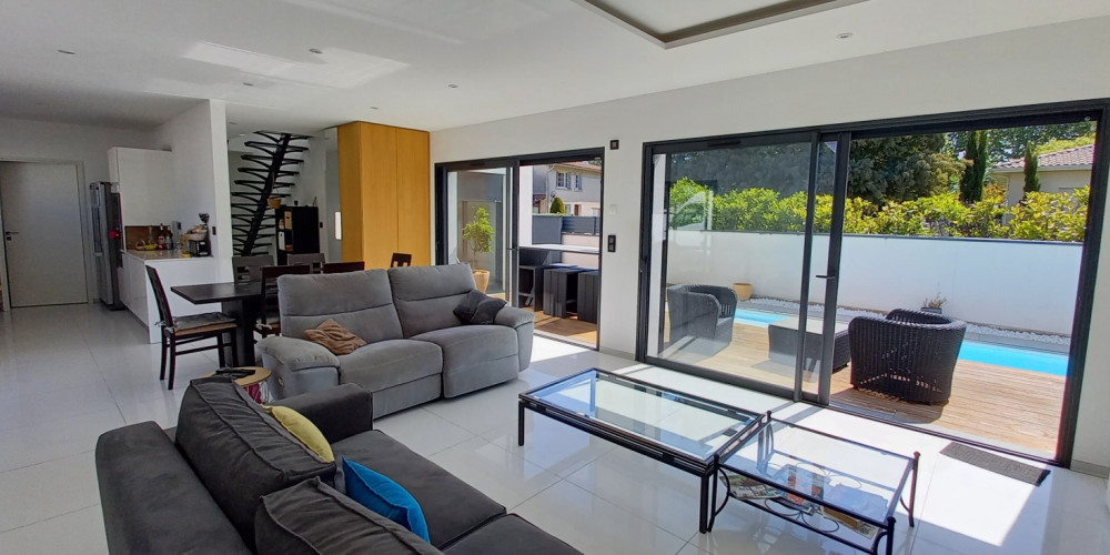 maison à ARTIGUES PRES BORDEAUX (33370)